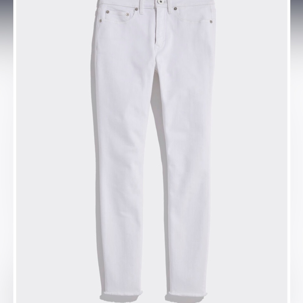 Vineyard Vines Jamie White denim raw hem jeans size 30/10